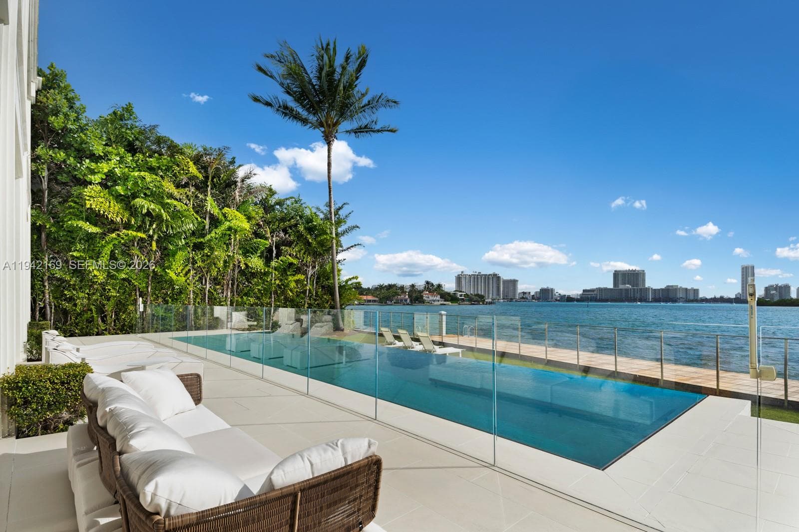 33 E Dilido Dr photo 16