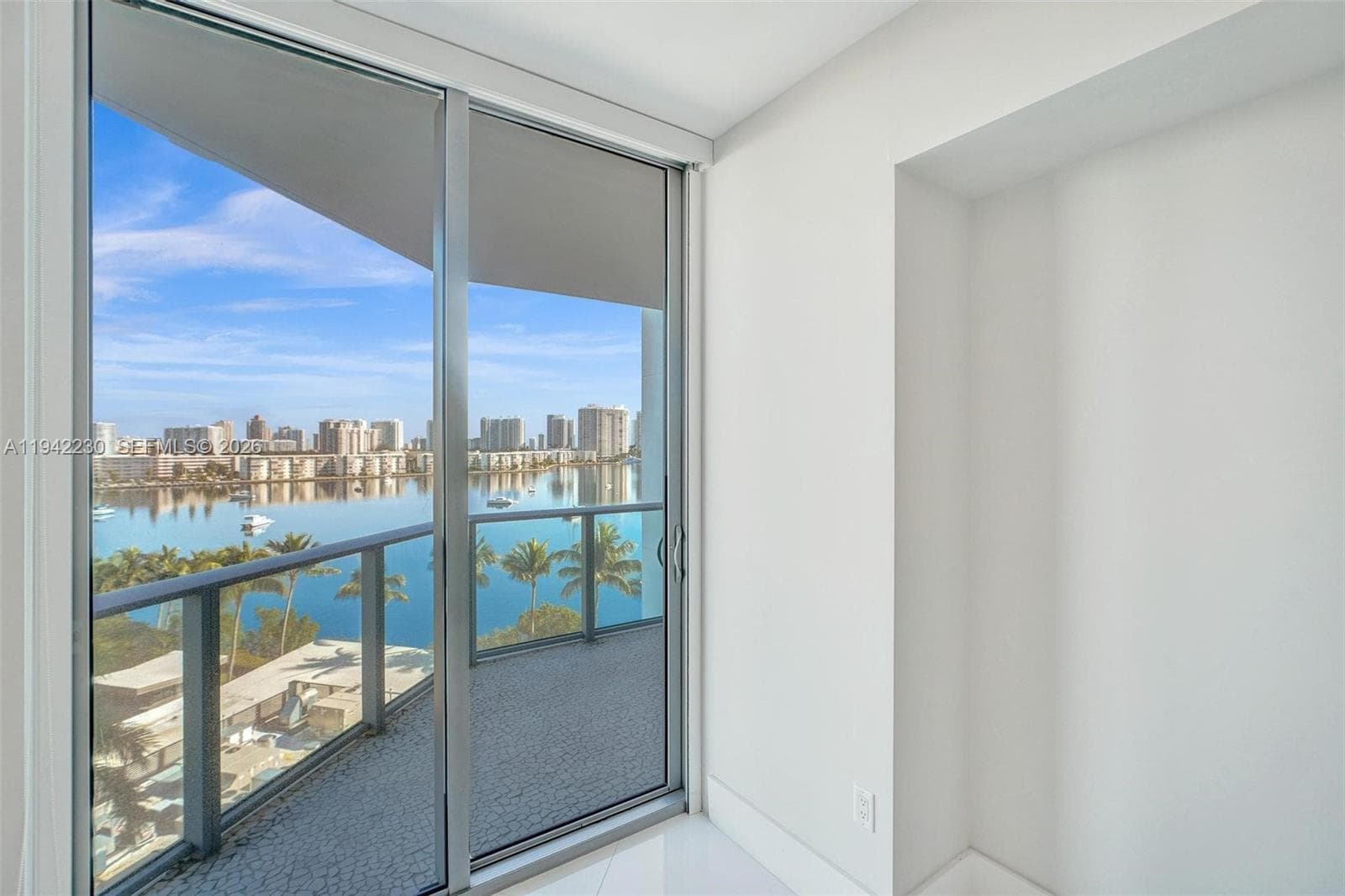 17301 Biscayne Blvd 708 photo 17
