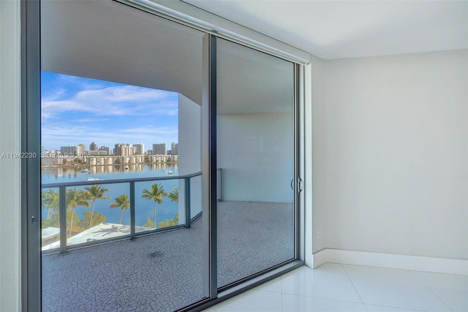 17301 Biscayne Blvd 708 photo 3