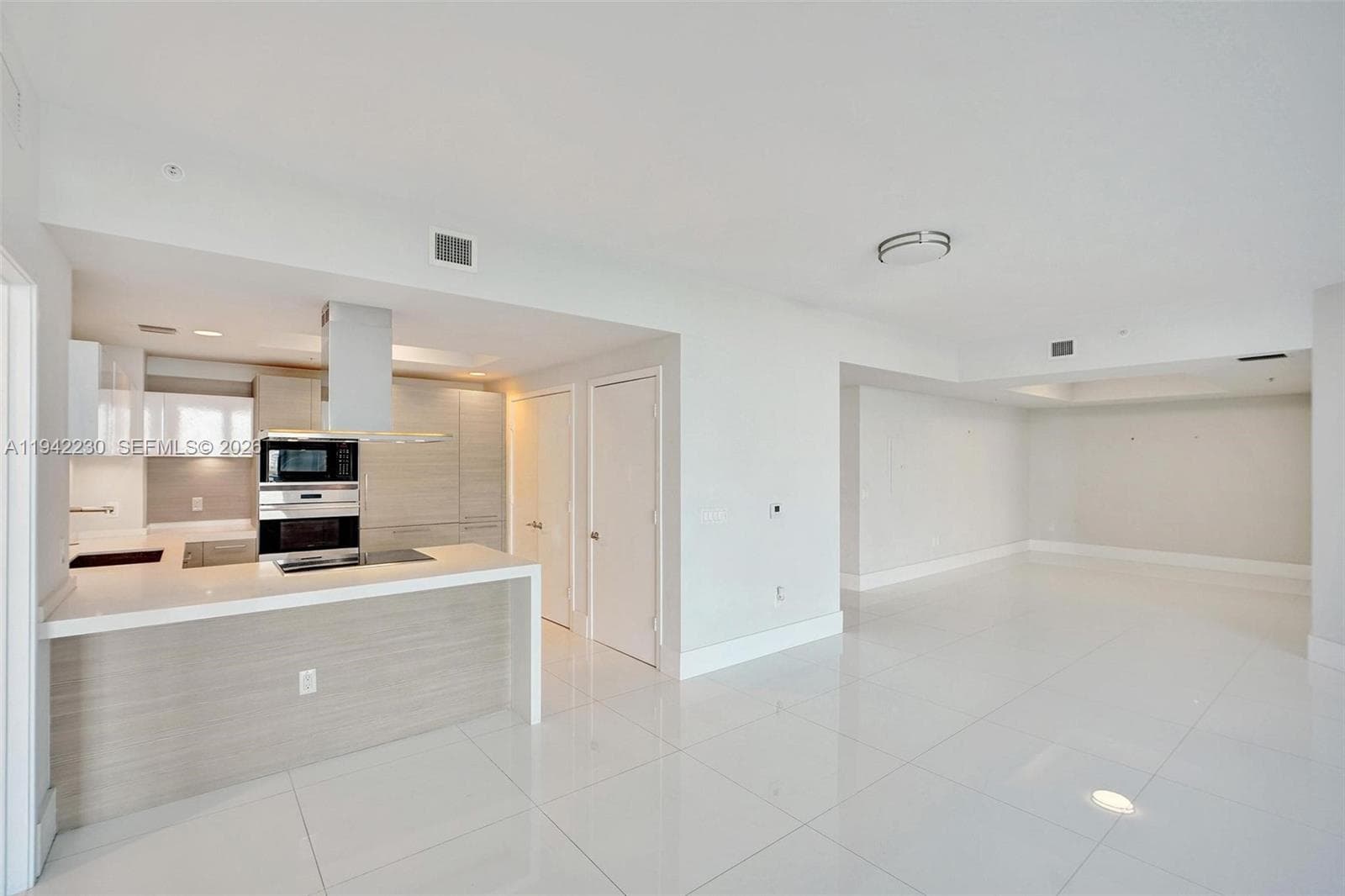 17301 Biscayne Blvd 708 photo 14