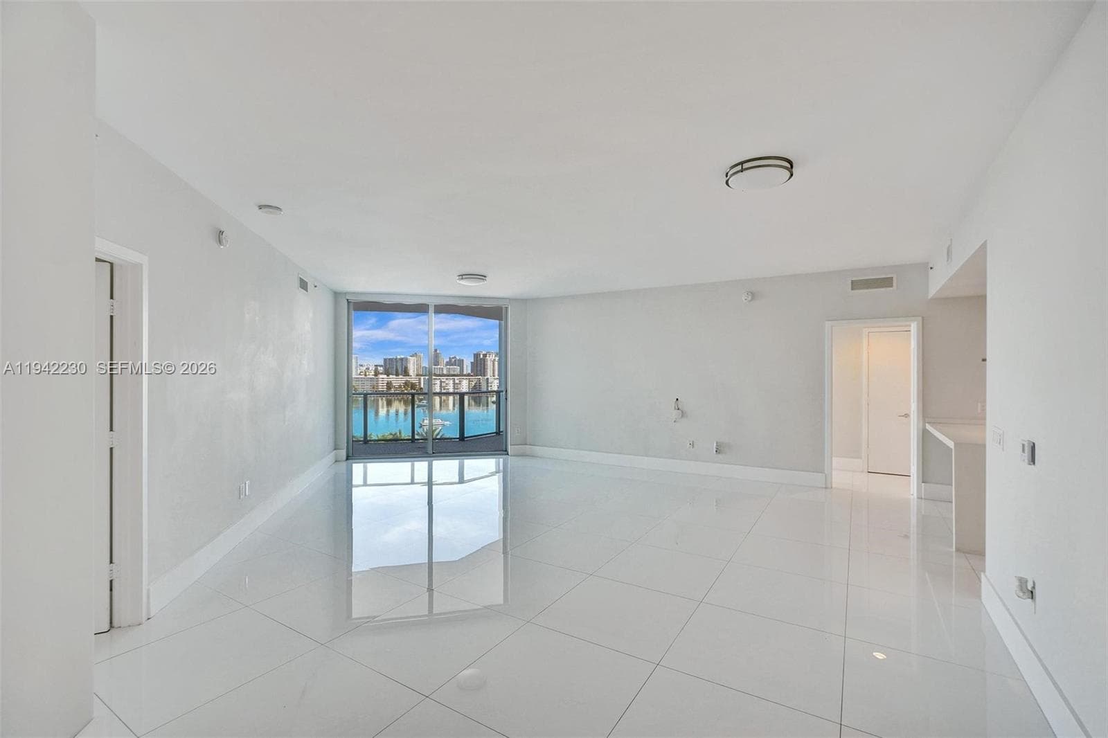 17301 Biscayne Blvd 708 photo 4