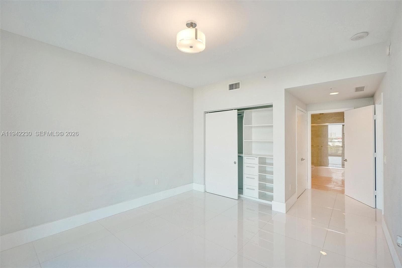 17301 Biscayne Blvd 708 photo 25