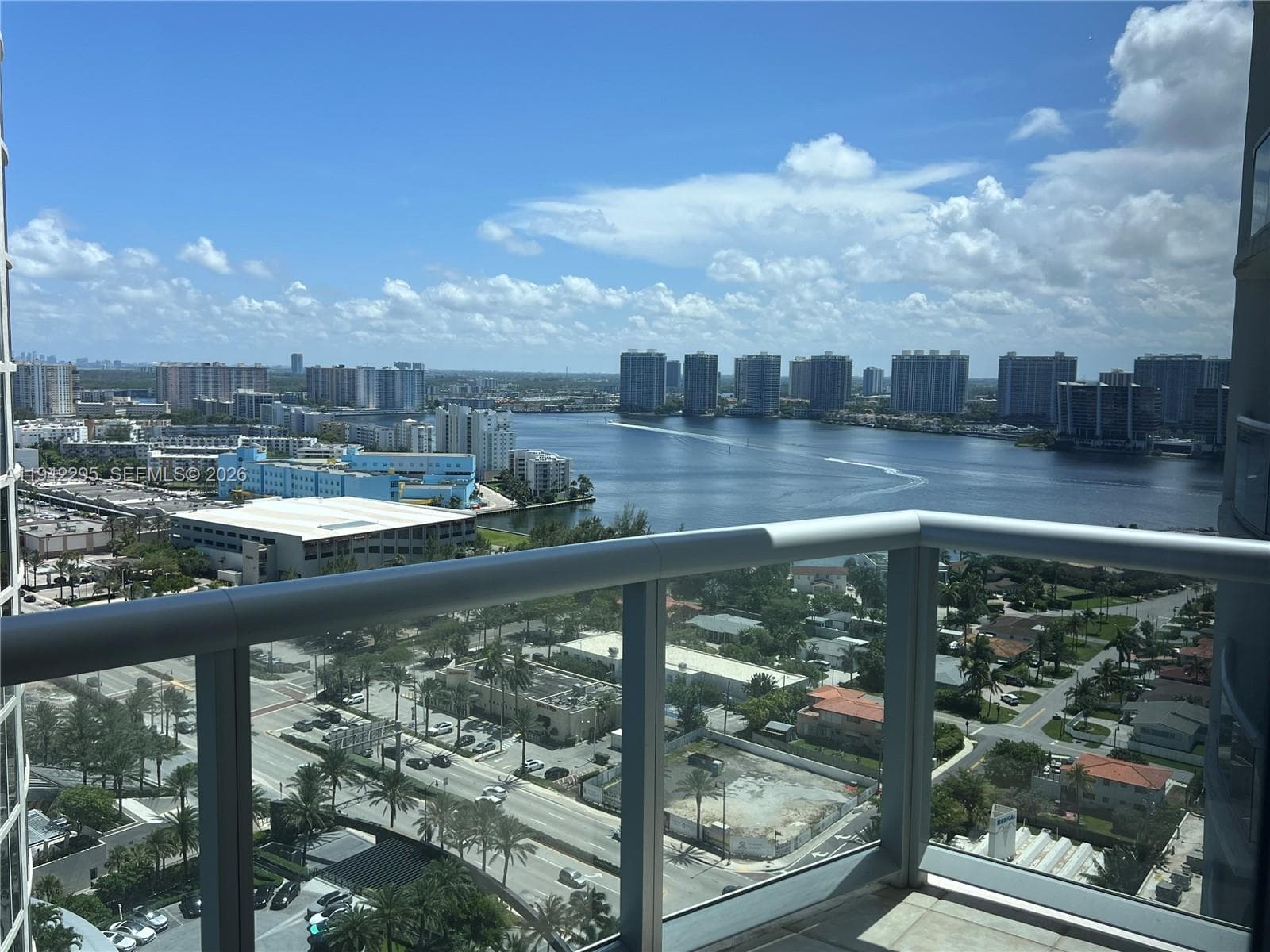 18683 Collins Ave 2510 photo 12