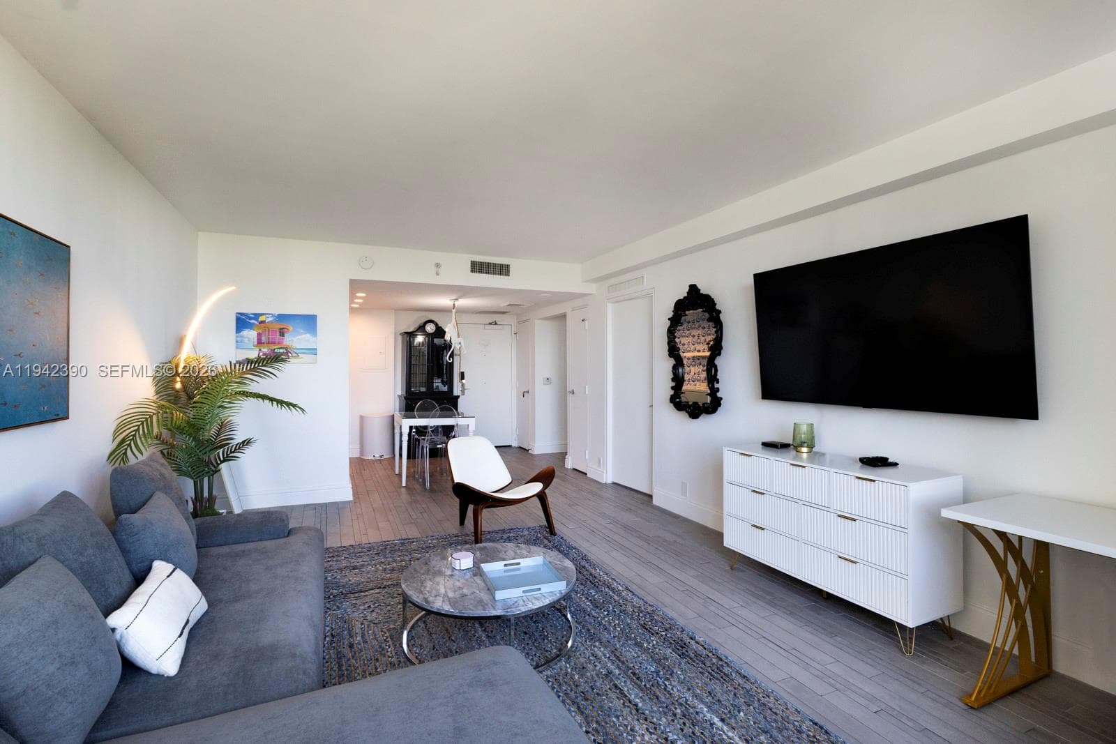 1100 West Ave 509 photo 4