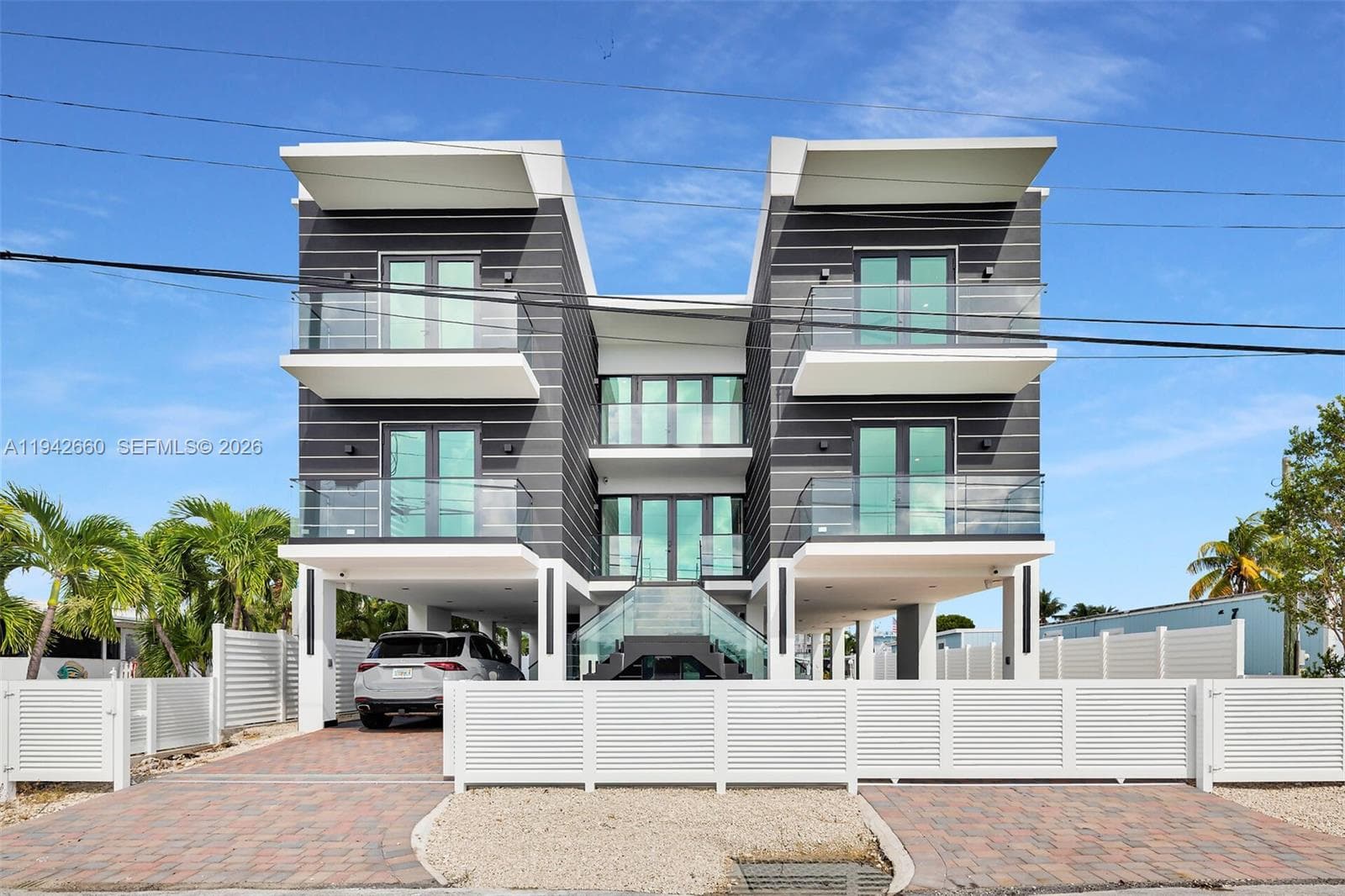 141 Grassy Rd photo 1