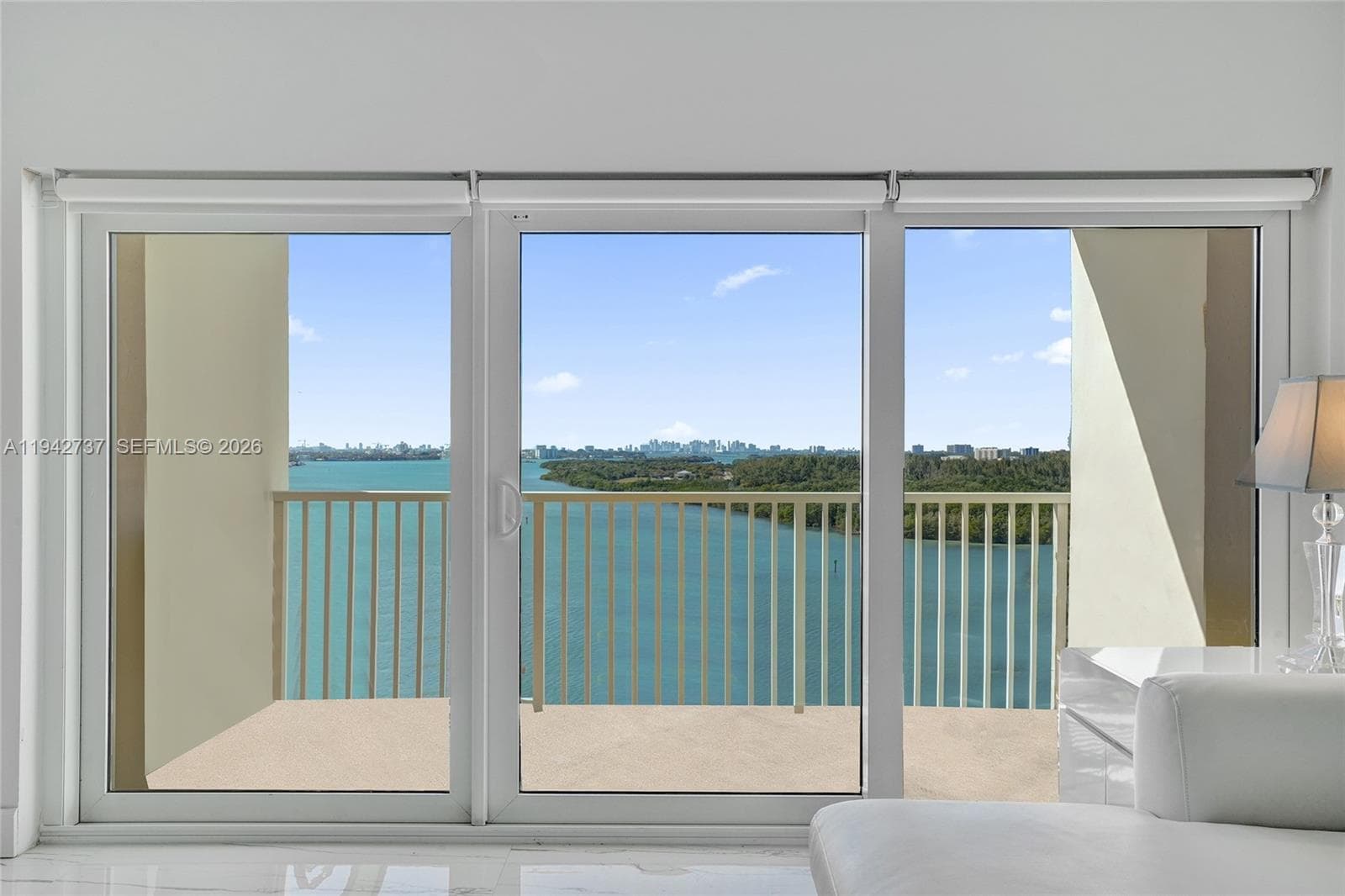 300 Bayview Dr 1110 photo 2