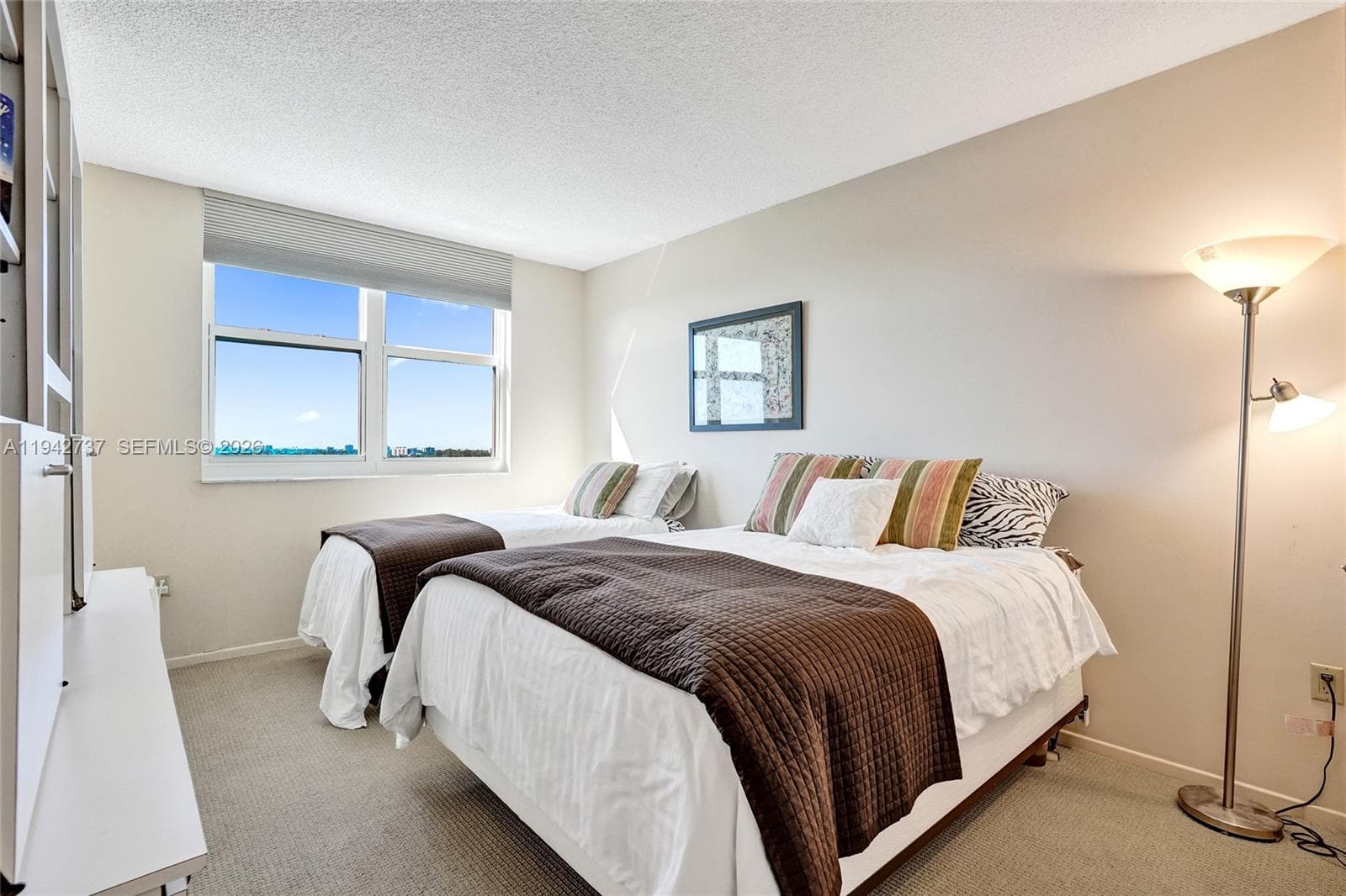 300 Bayview Dr 1110 photo 17