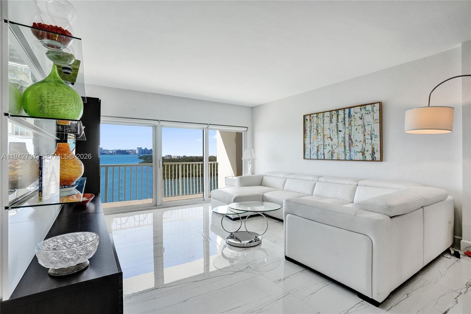 300 Bayview Dr 1110 photo 5