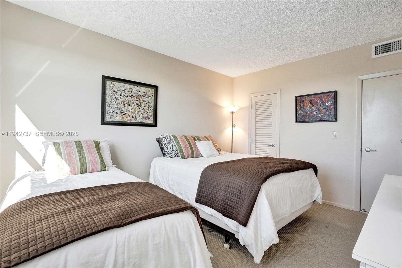 300 Bayview Dr 1110 photo 20