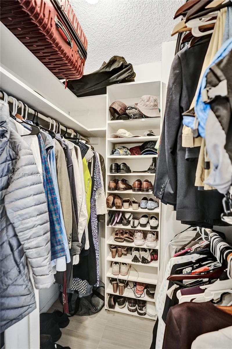 300 Bayview Dr 1110 photo 15