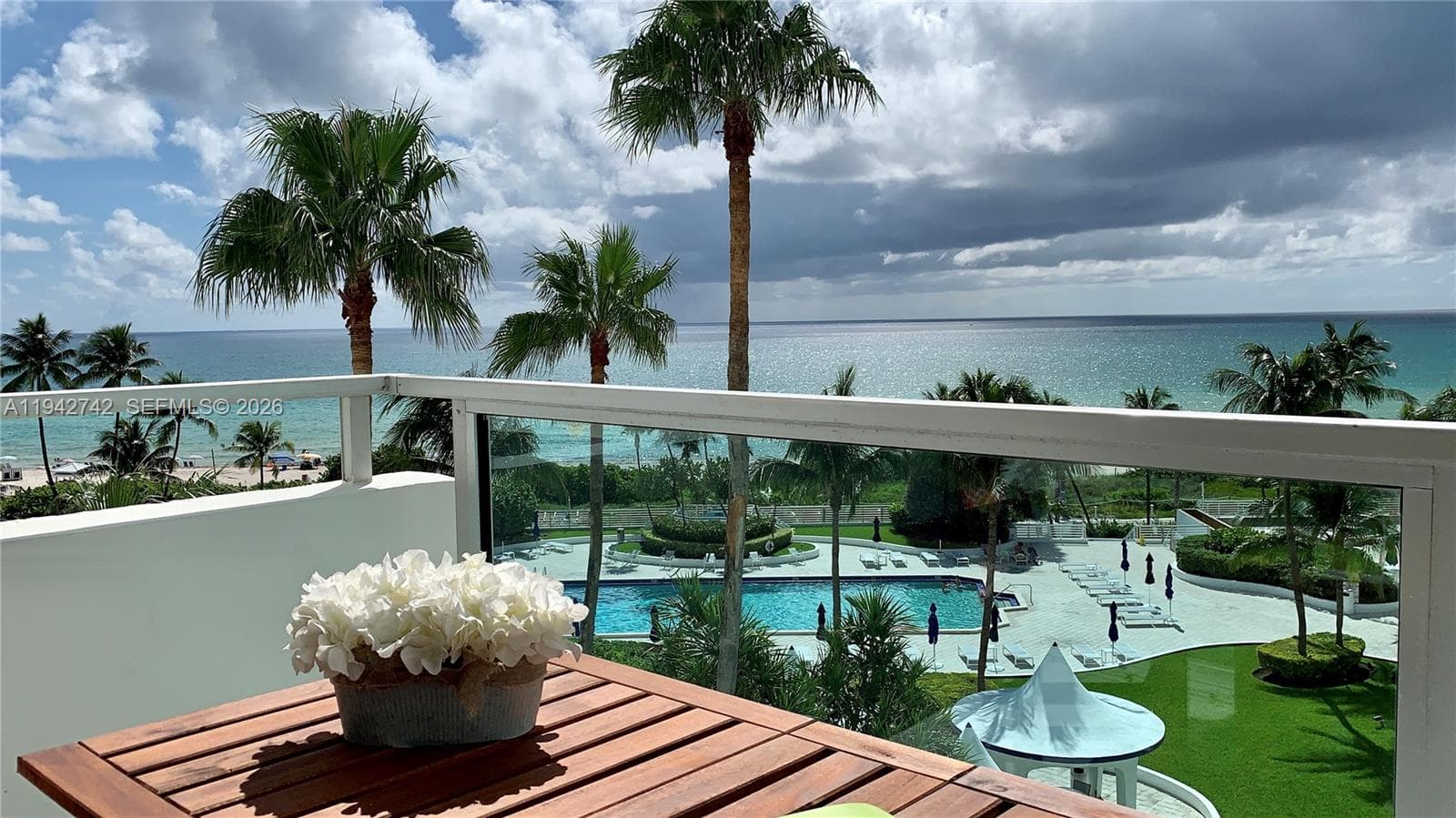 5161 Collins Ave 715 photo 1