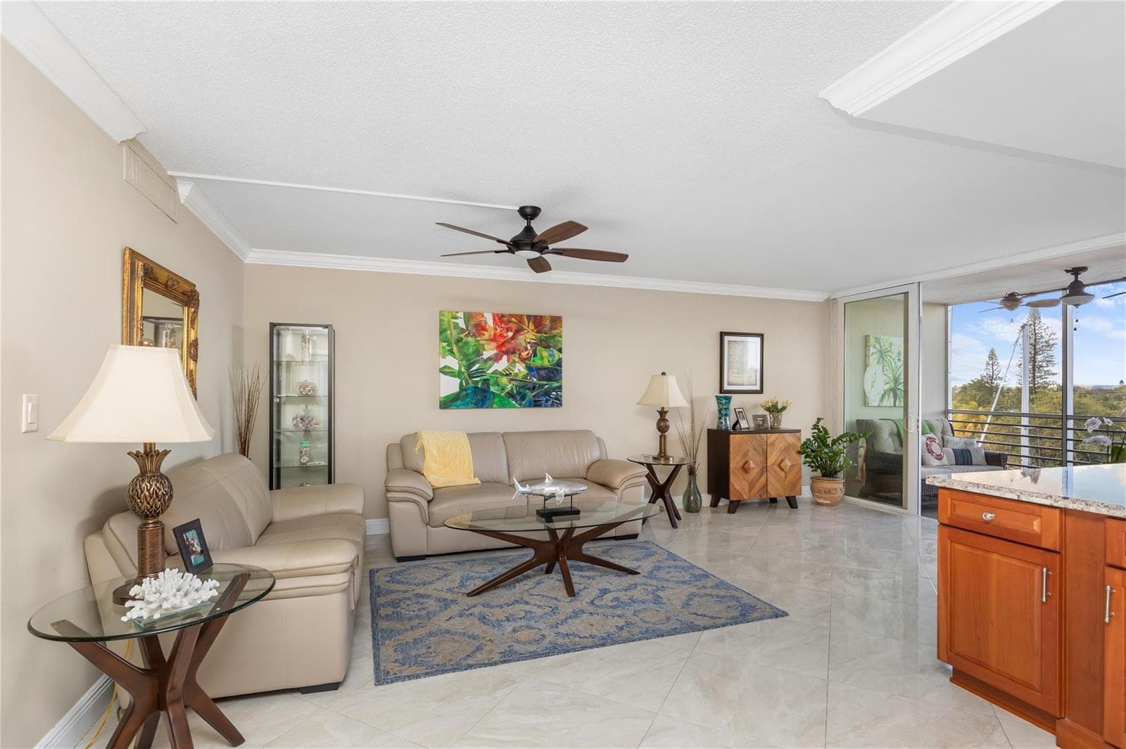 2731 NE 14th Street Causeway 538 photo 4