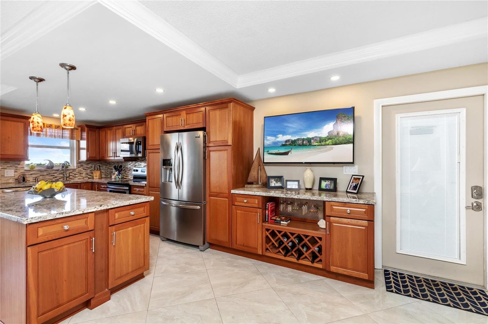 2731 NE 14th Street Causeway 538 photo 8