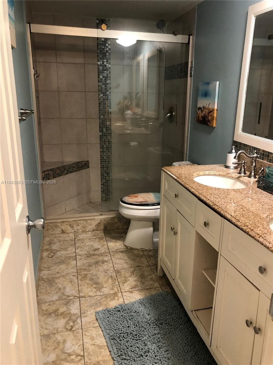 801 Ocean Dr 1004 photo 23