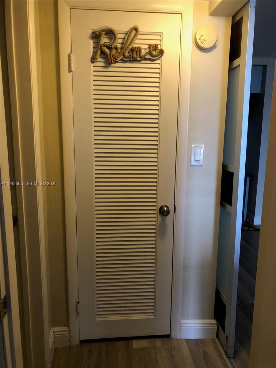 801 Ocean Dr 1004 photo 25