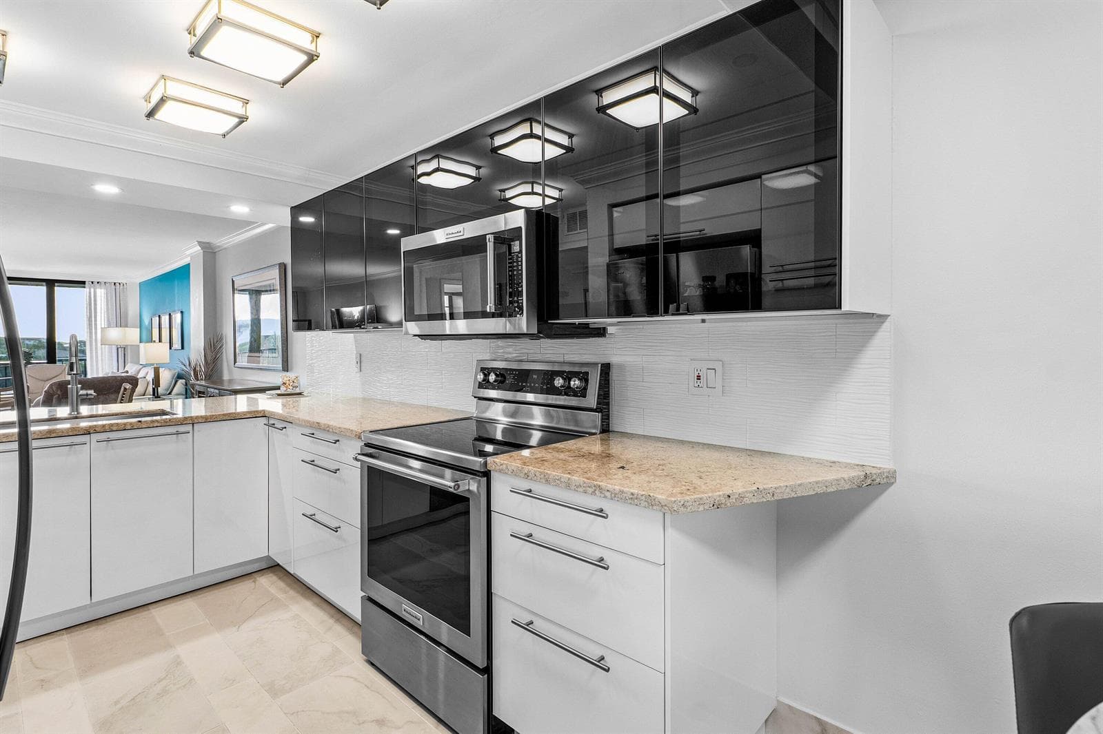 14 Royal Palm Way 501 photo 11