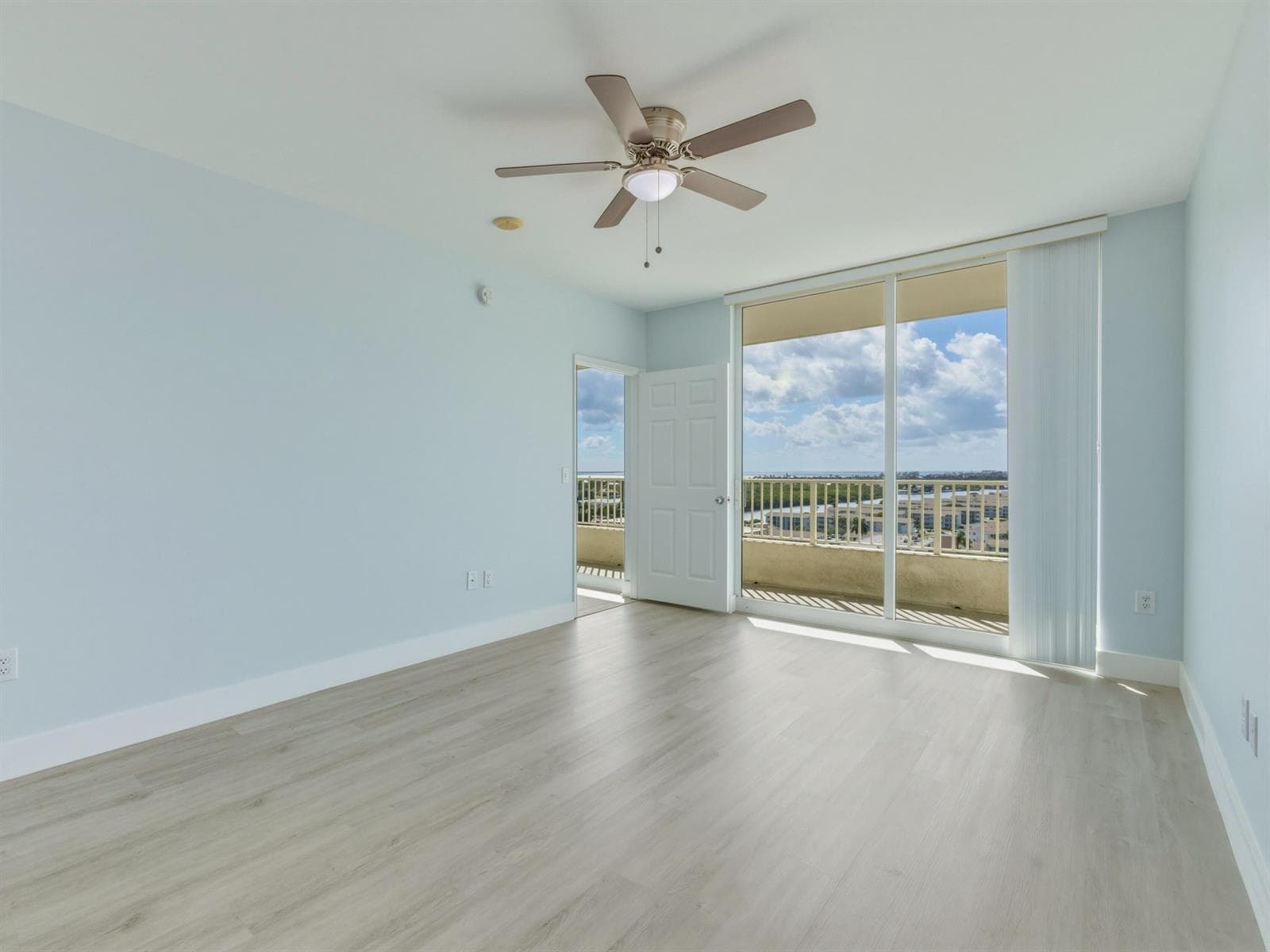 625 Casa Loma Boulevard 1206 photo 24