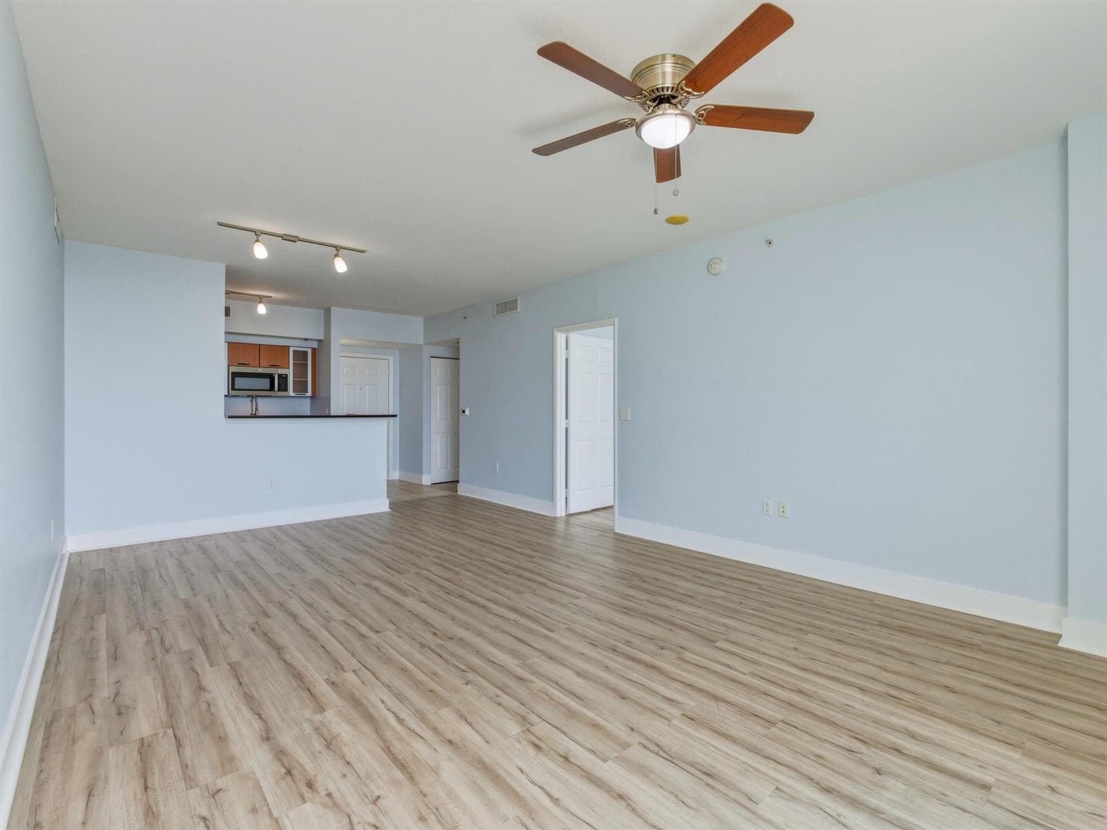 625 Casa Loma Boulevard 1206 photo 14