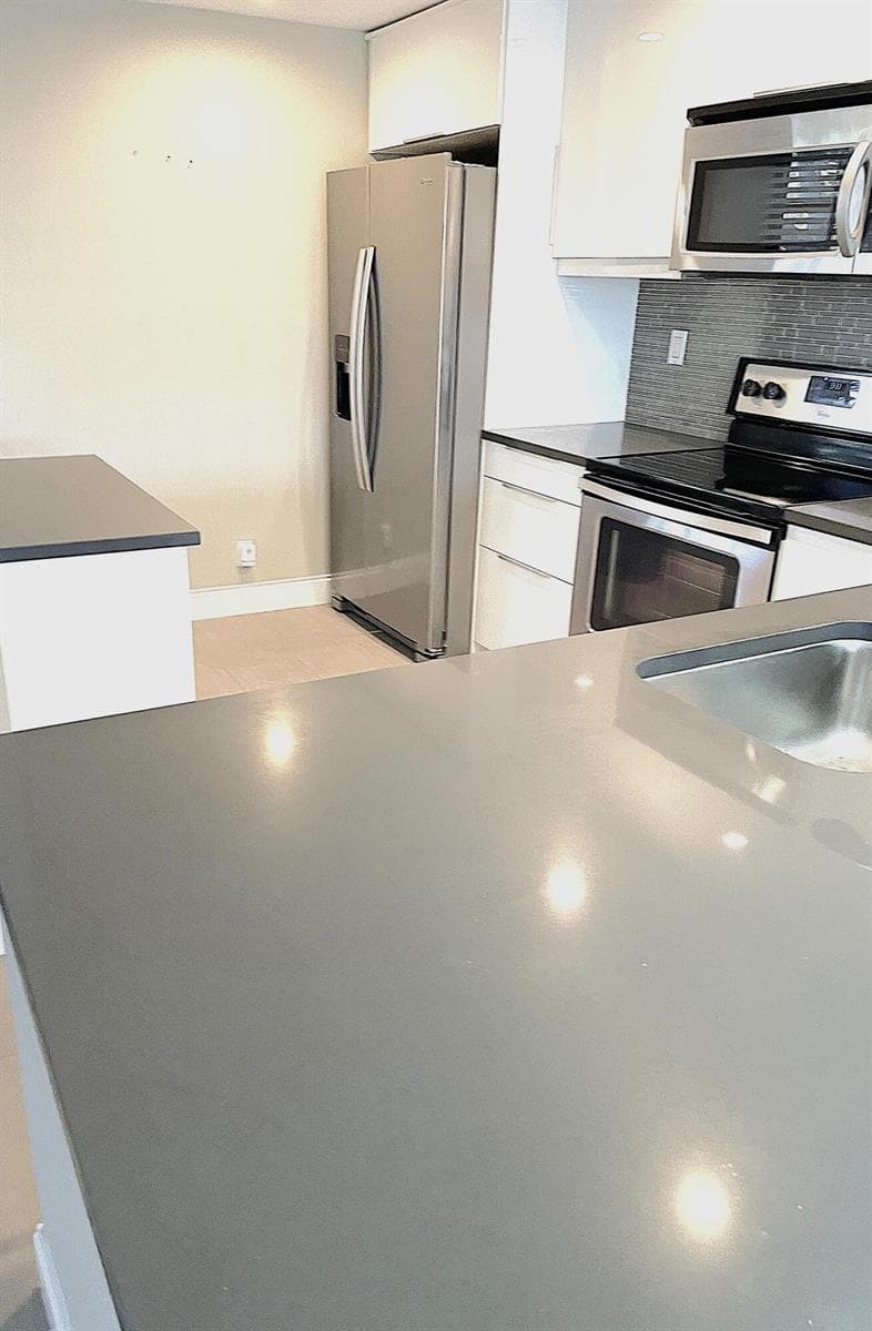 3 Royal Palm Way 2050 photo 6