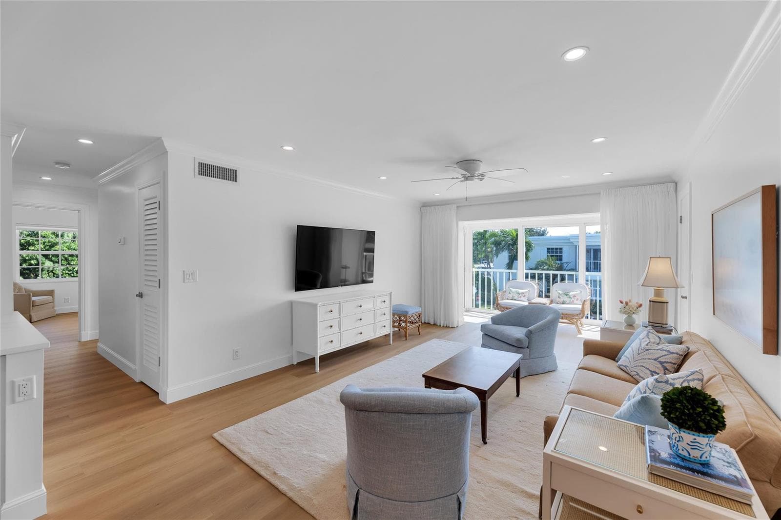 6299 Bay Club Drive 4 photo 1