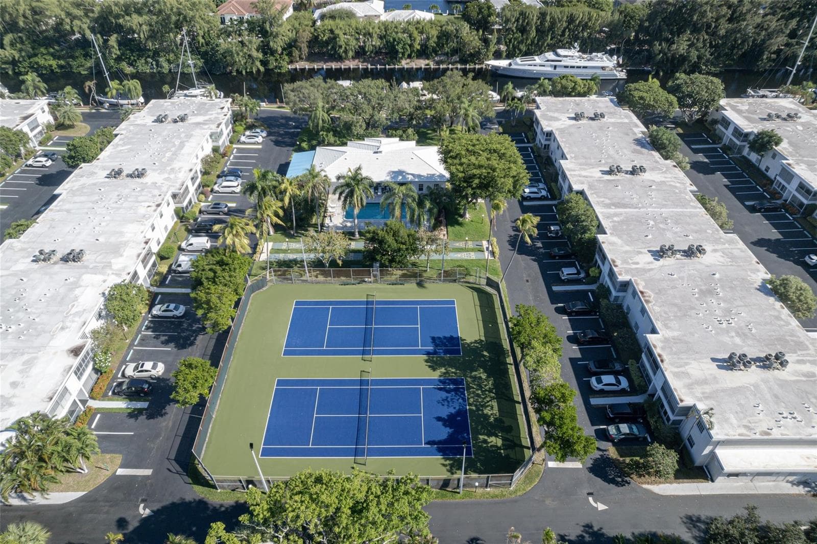 6299 Bay Club Drive 4 photo 25