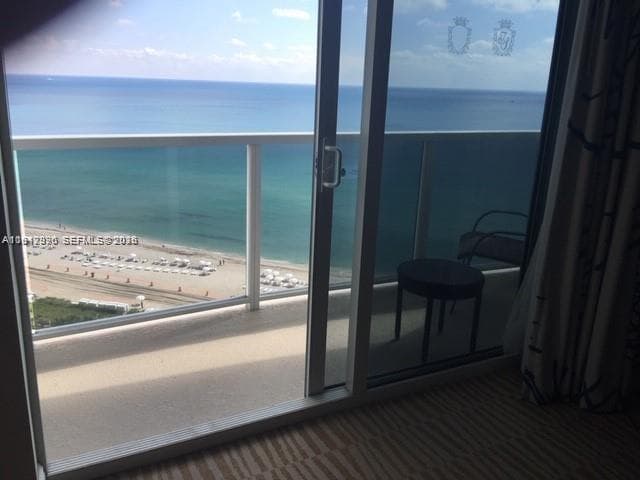 18001 Collins Ave 1507 photo 5