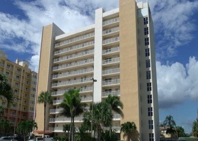1391 S Ocean Boulevard 806 photo 1