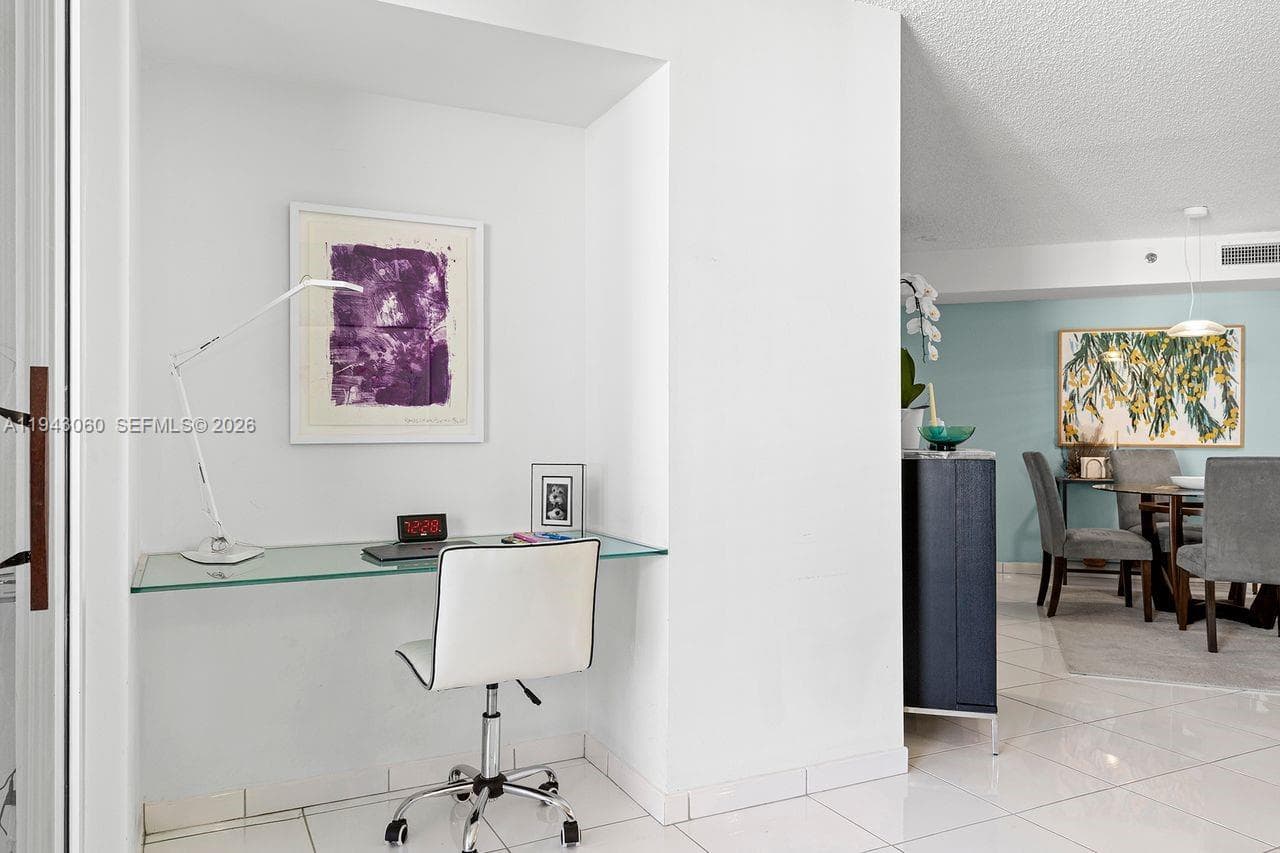 6767 Collins Ave 1905 photo 12