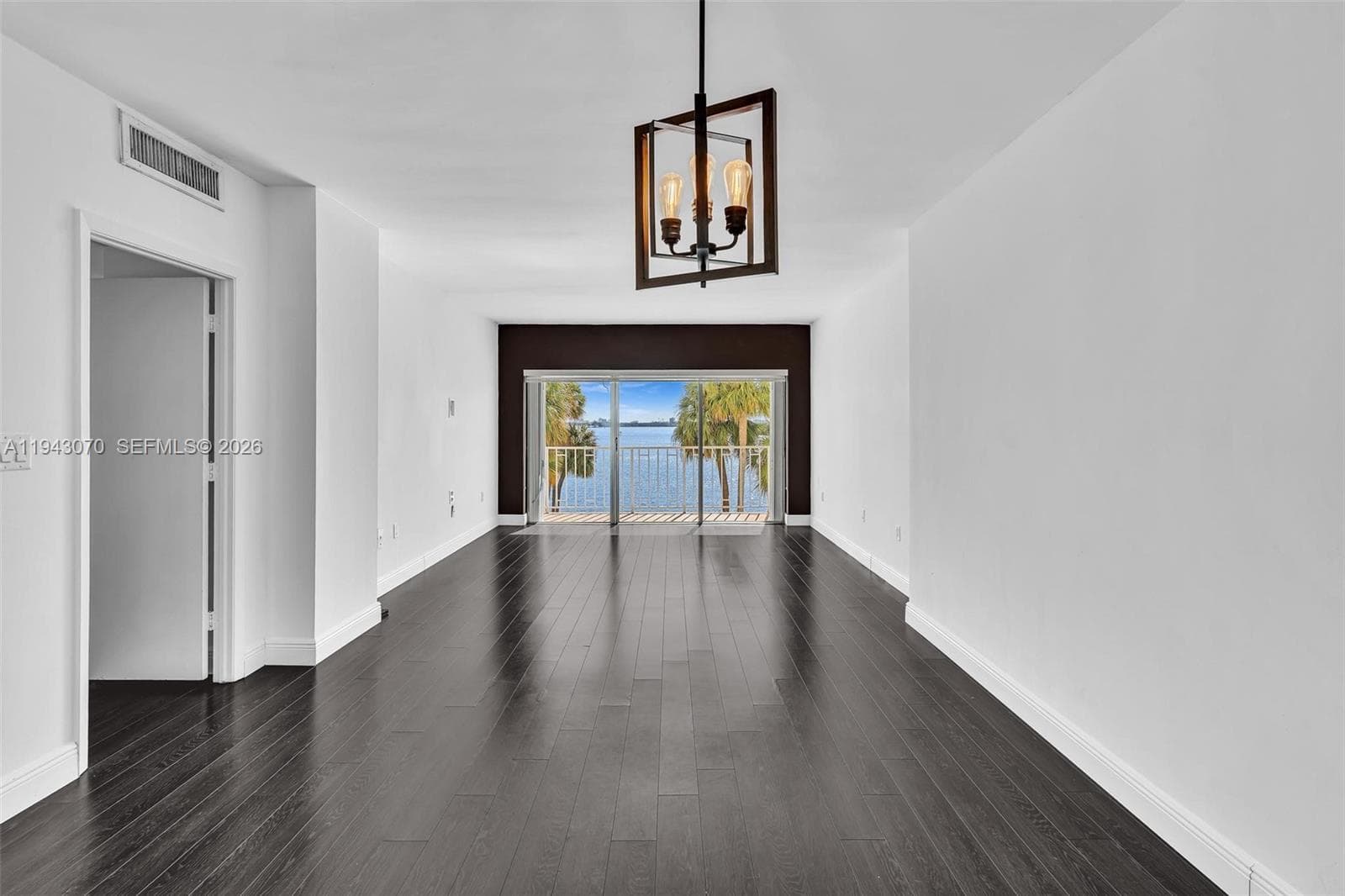 500 Bayview Dr 228 photo 6