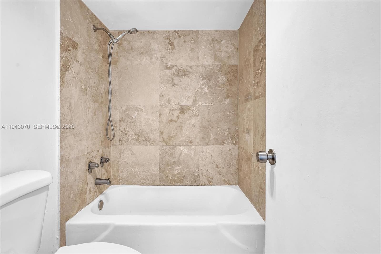 500 Bayview Dr 228 photo 24