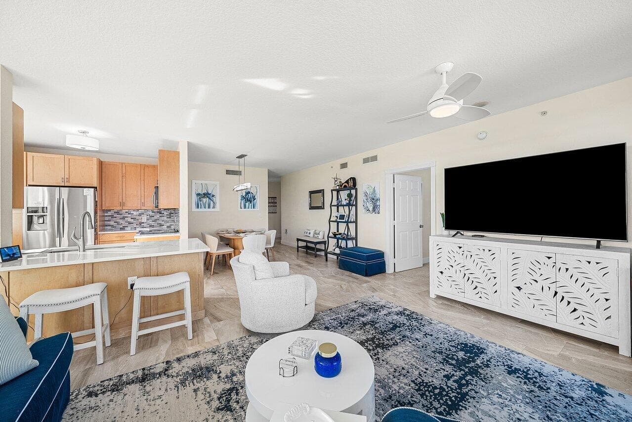 625 Casa Loma Boulevard 602 photo 11