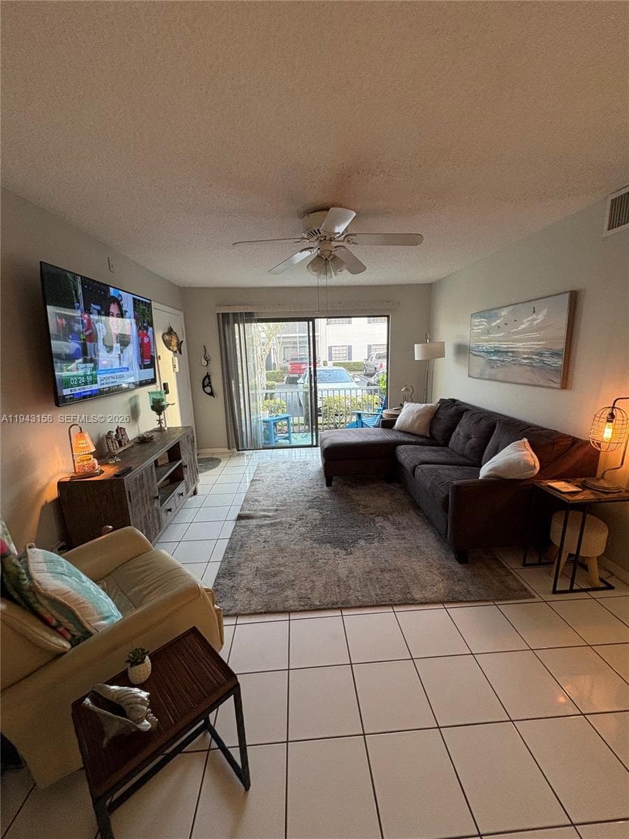 180 Cypress Club Dr 811 photo 7