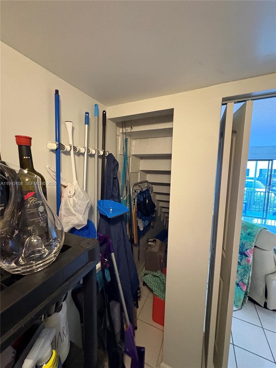 180 Cypress Club Dr 811 photo 18