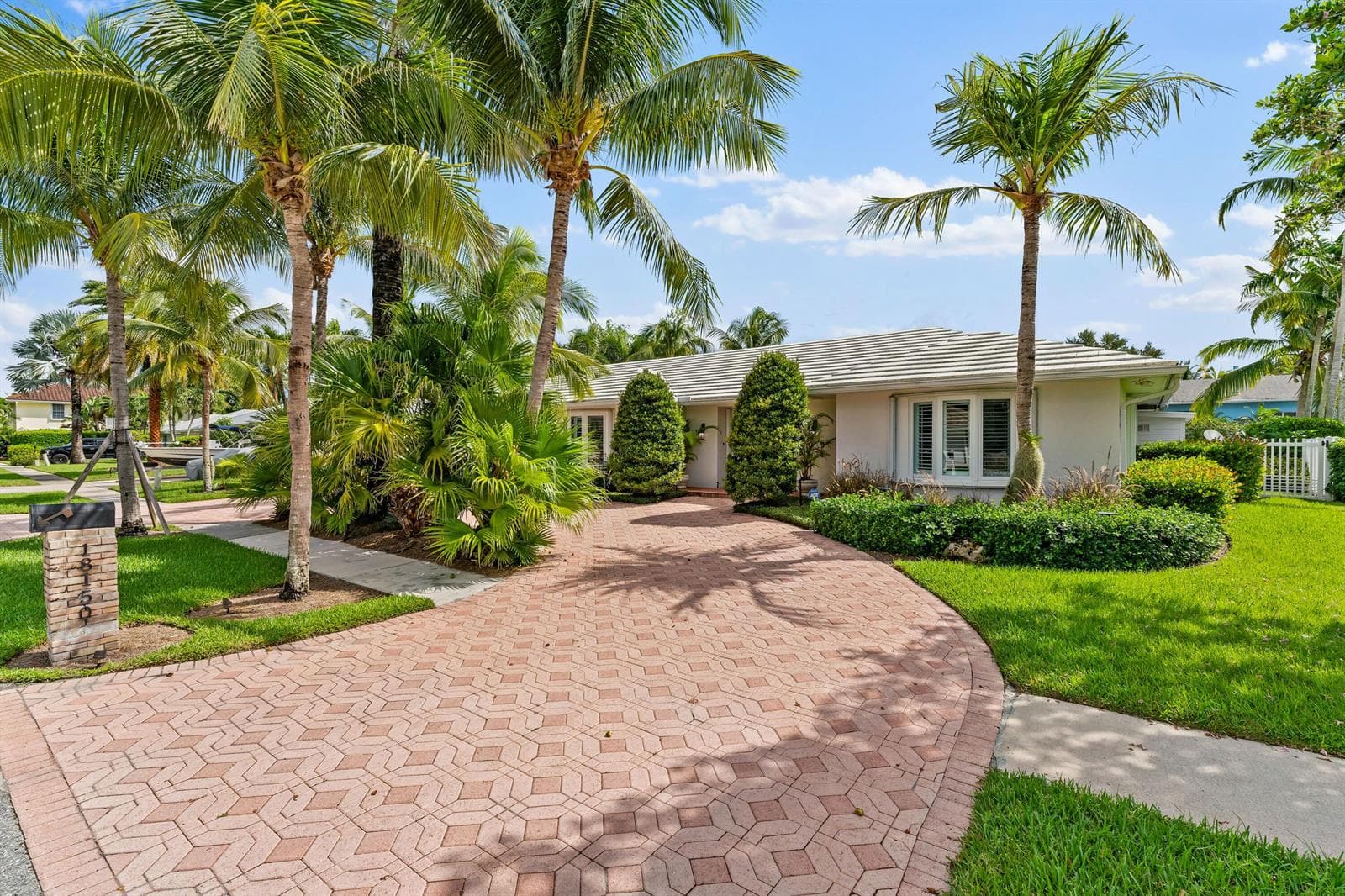 18150 Perigon Way photo 3