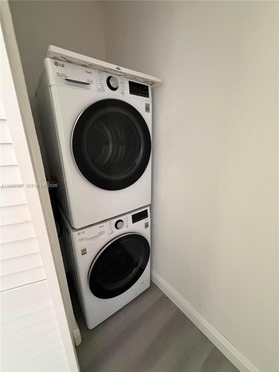 9273 Collins Ave 501 photo 10