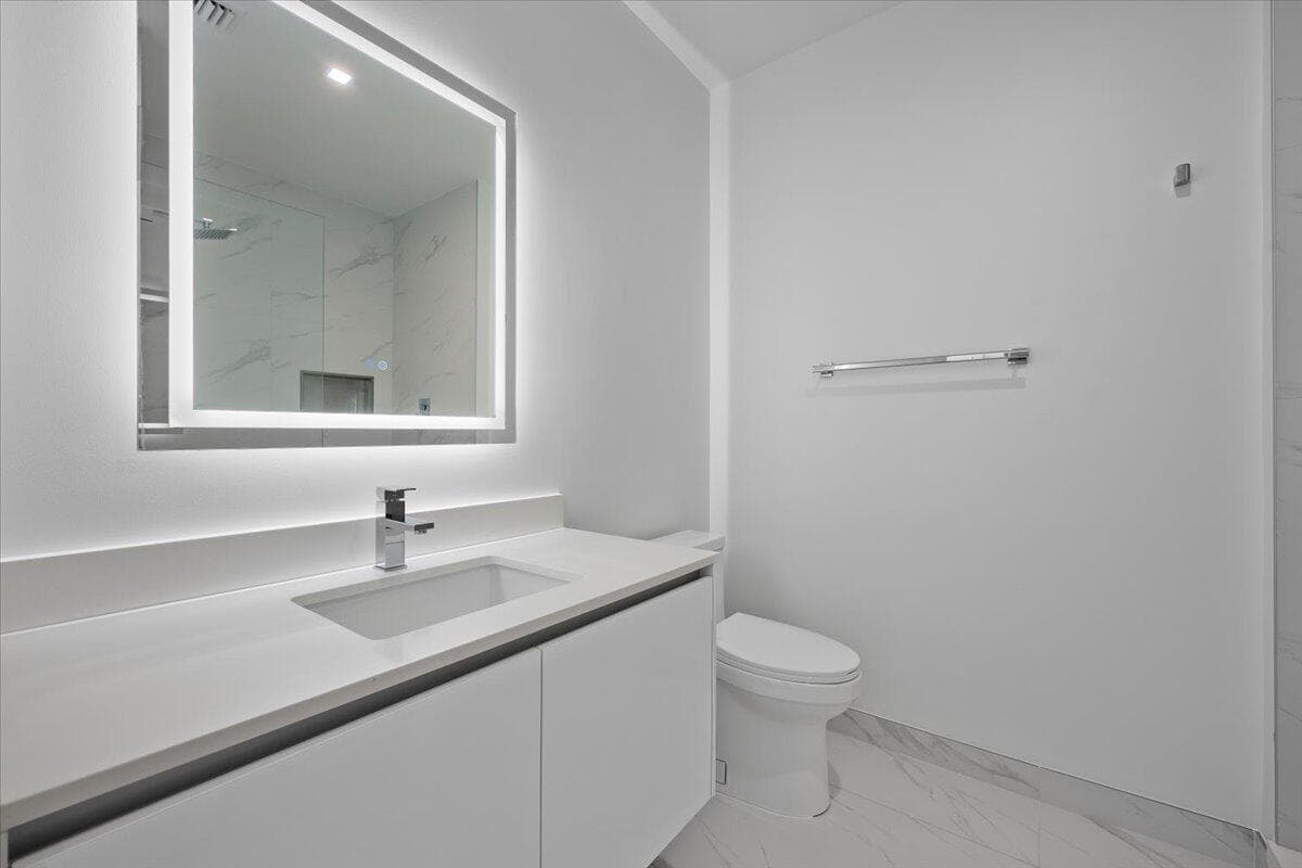 220 Lake Shore Drive 1113 photo 24