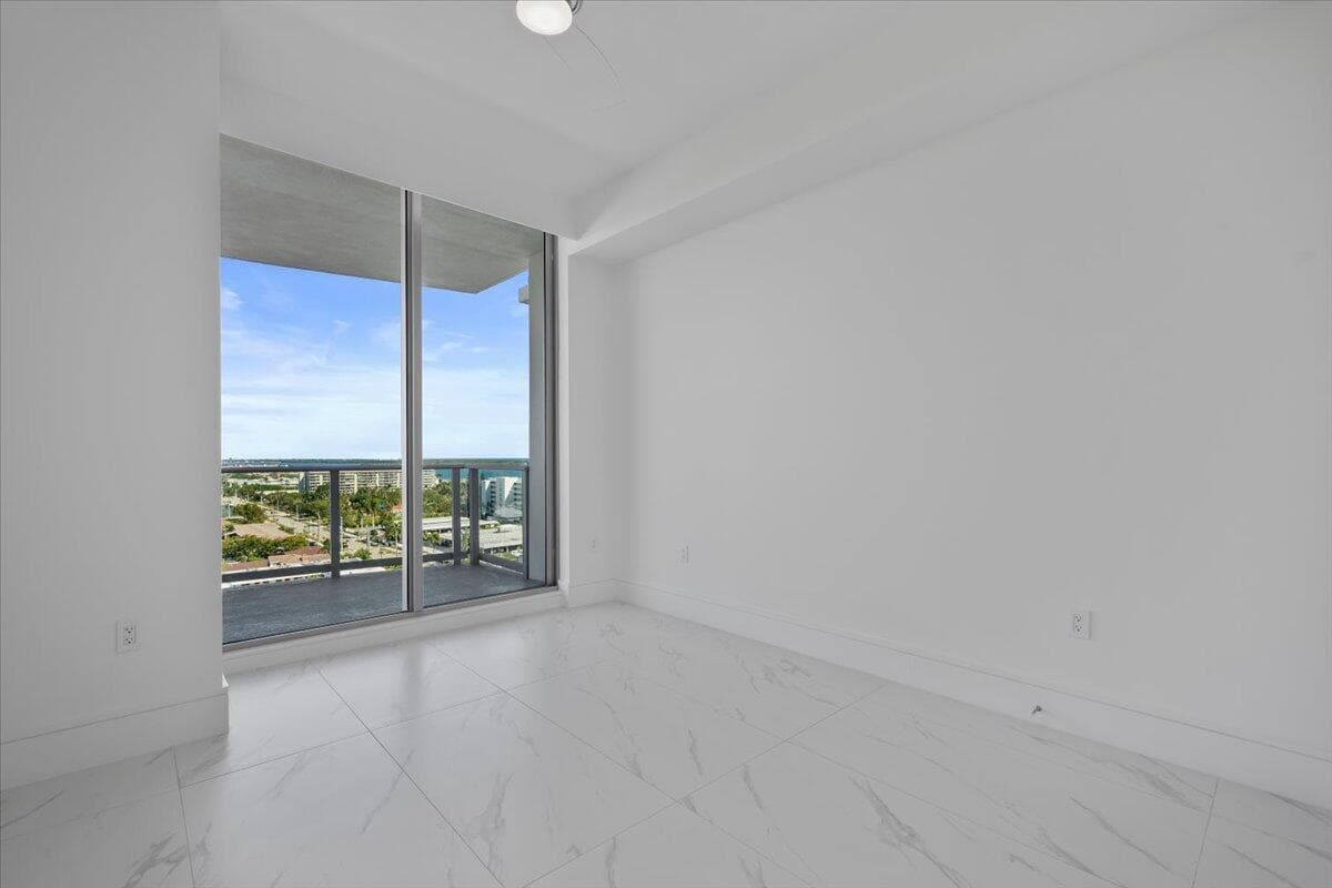 220 Lake Shore Drive 1113 photo 19