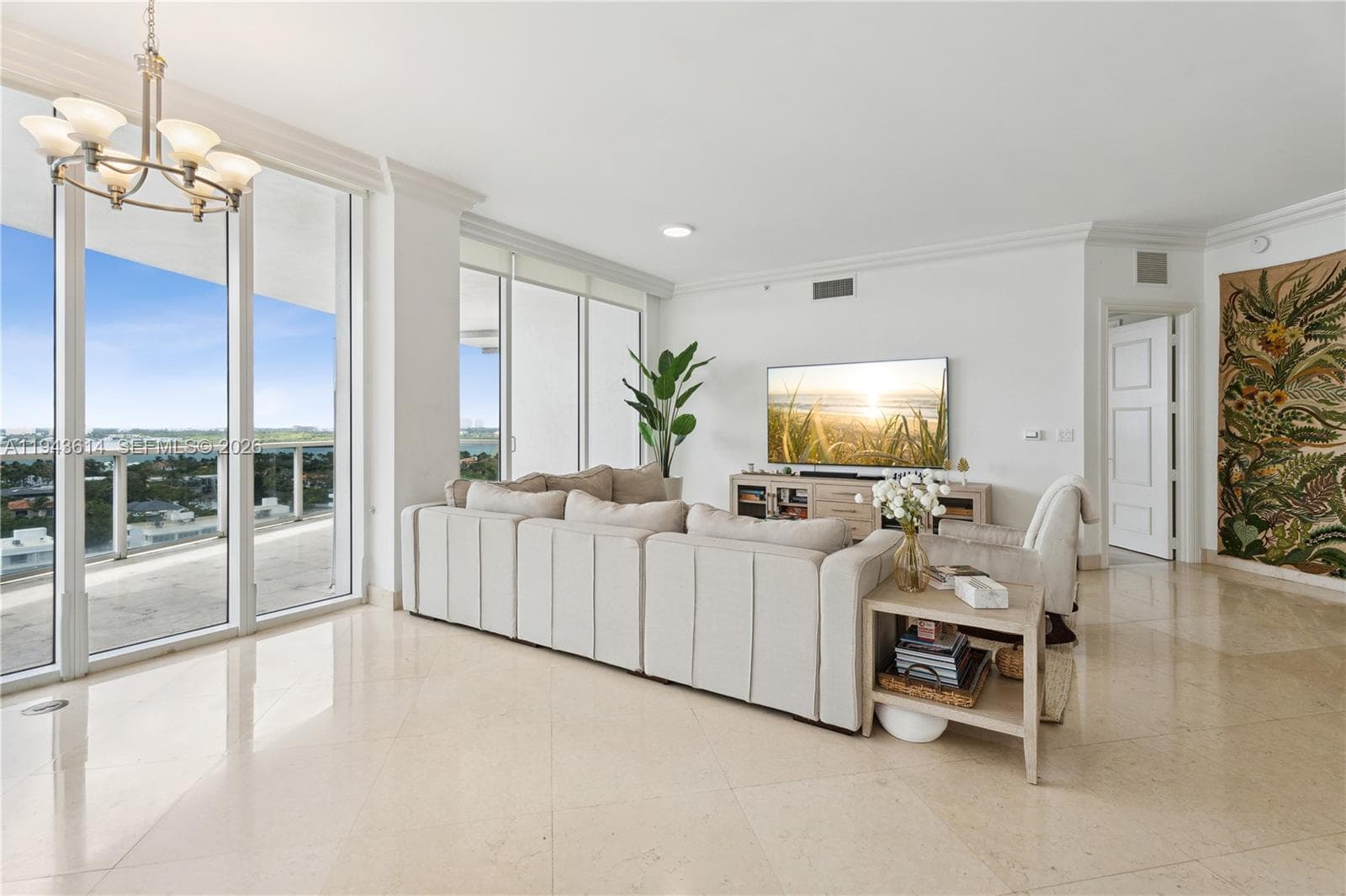 10225 Collins Ave 904 photo 3