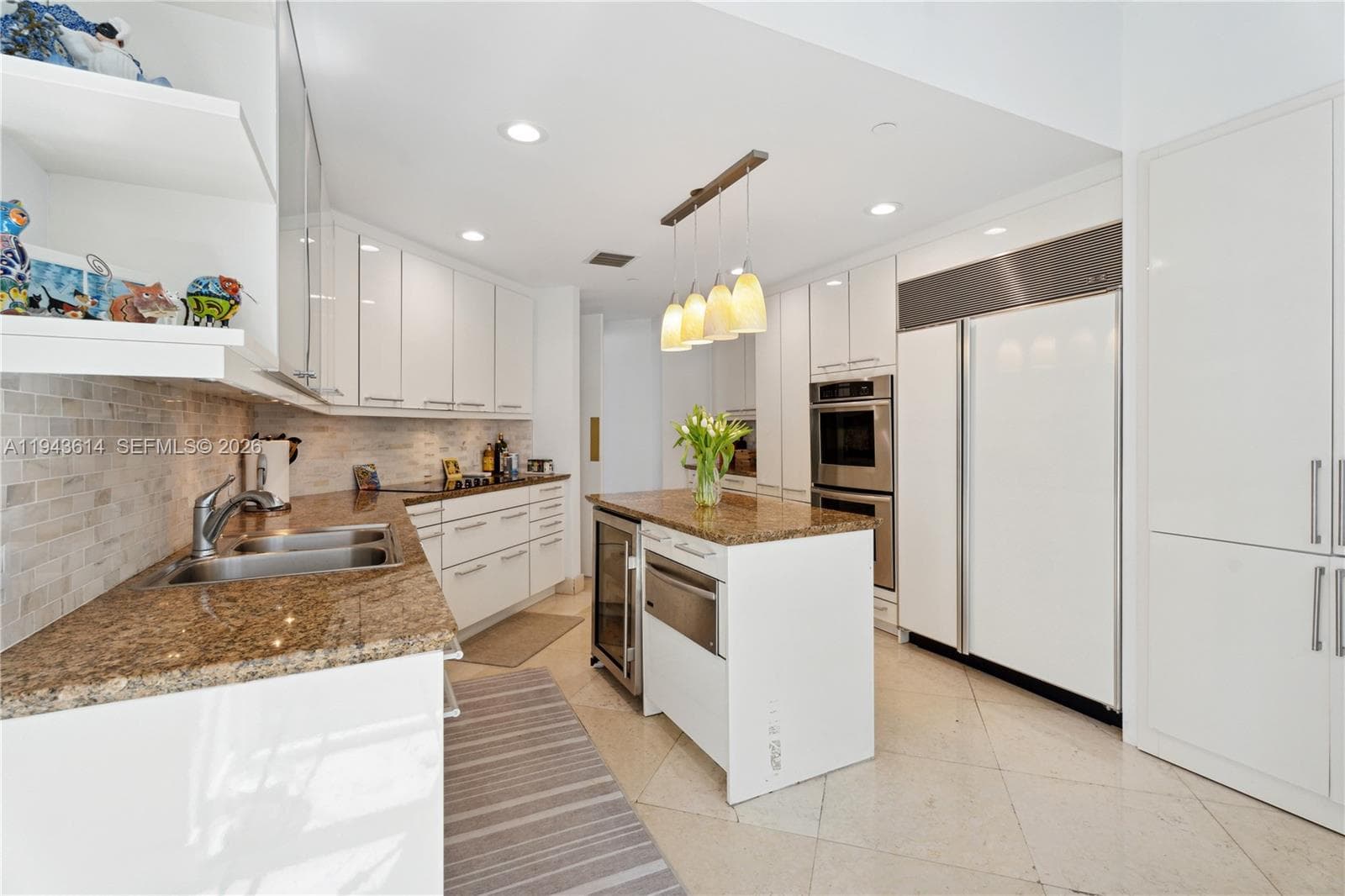 10225 Collins Ave 904 photo 5