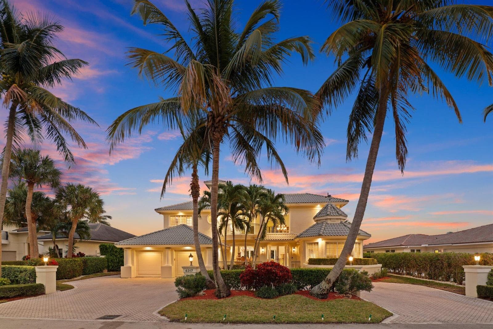 4317 Intracoastal Drive photo 3