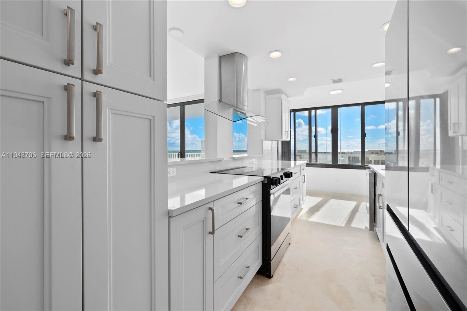 3590 Ocean Blvd 908 photo 2