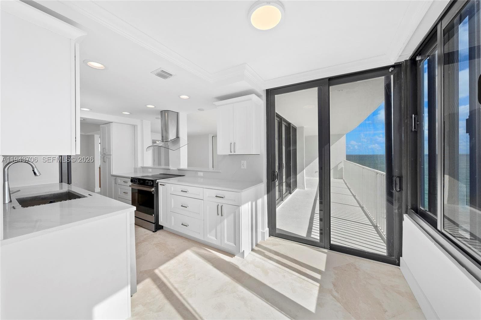 3590 Ocean Blvd 908 photo 3