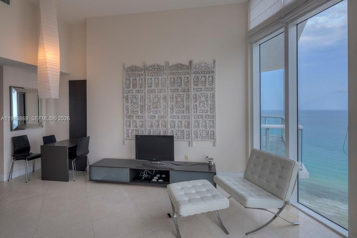6515 Collins Ave 1804 photo 9