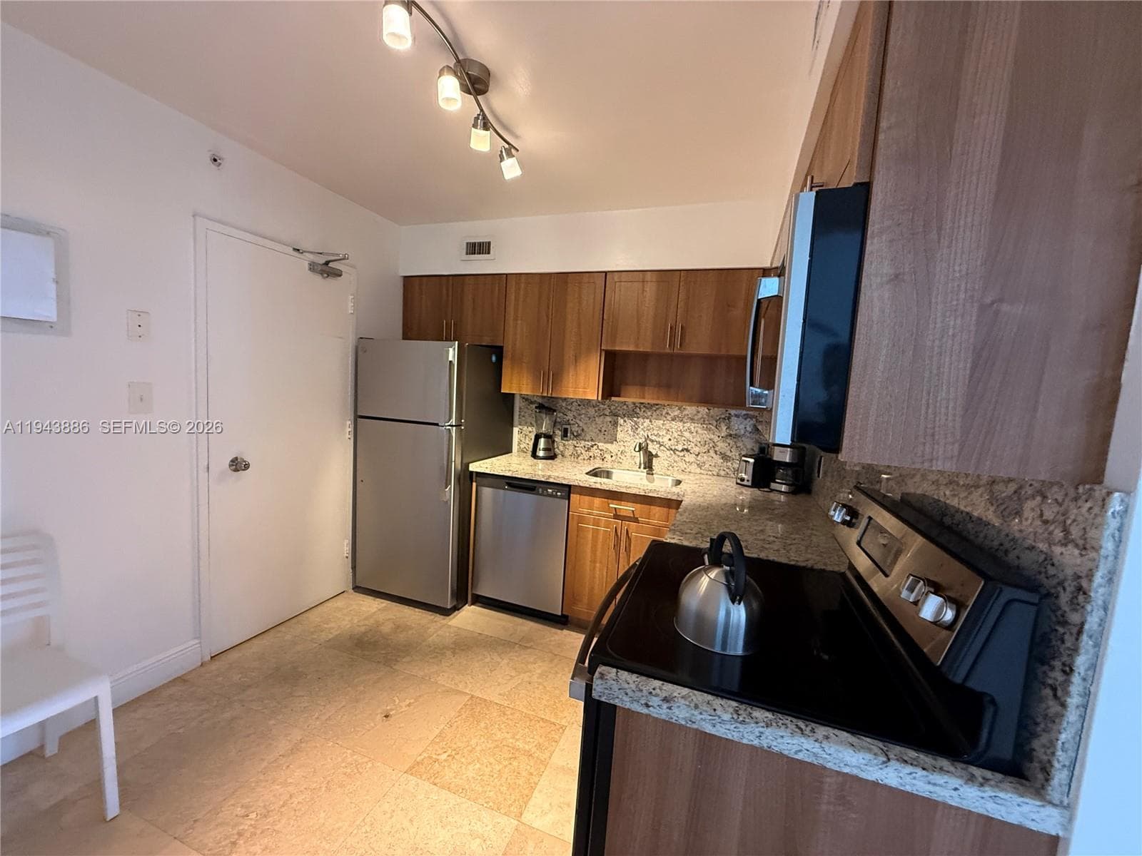 5101 Collins Ave 12T photo 5