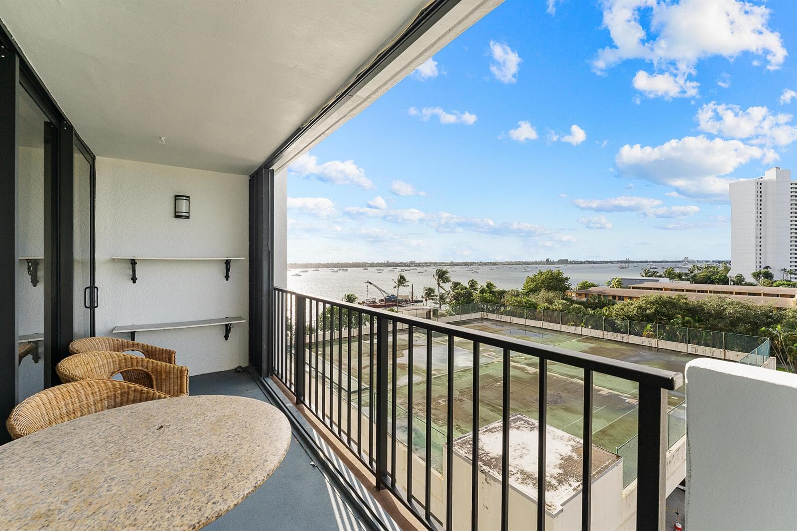 5600 N Flagler Drive 605 photo 17