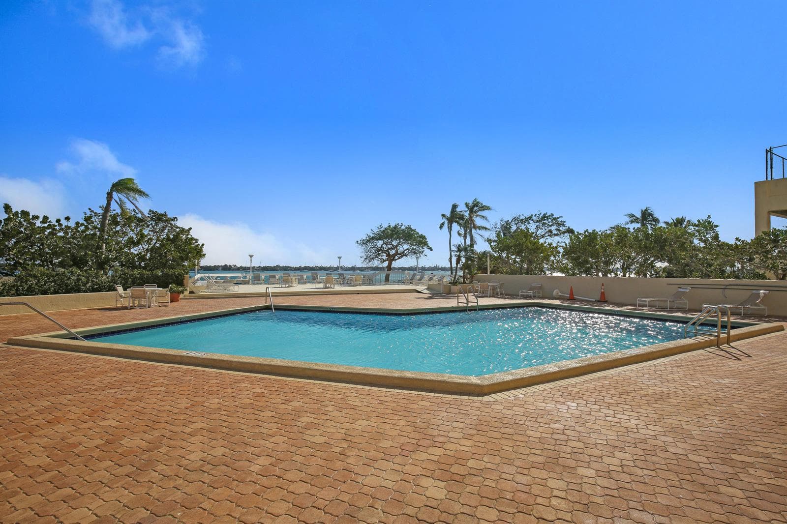 5600 N Flagler Drive 605 photo 22