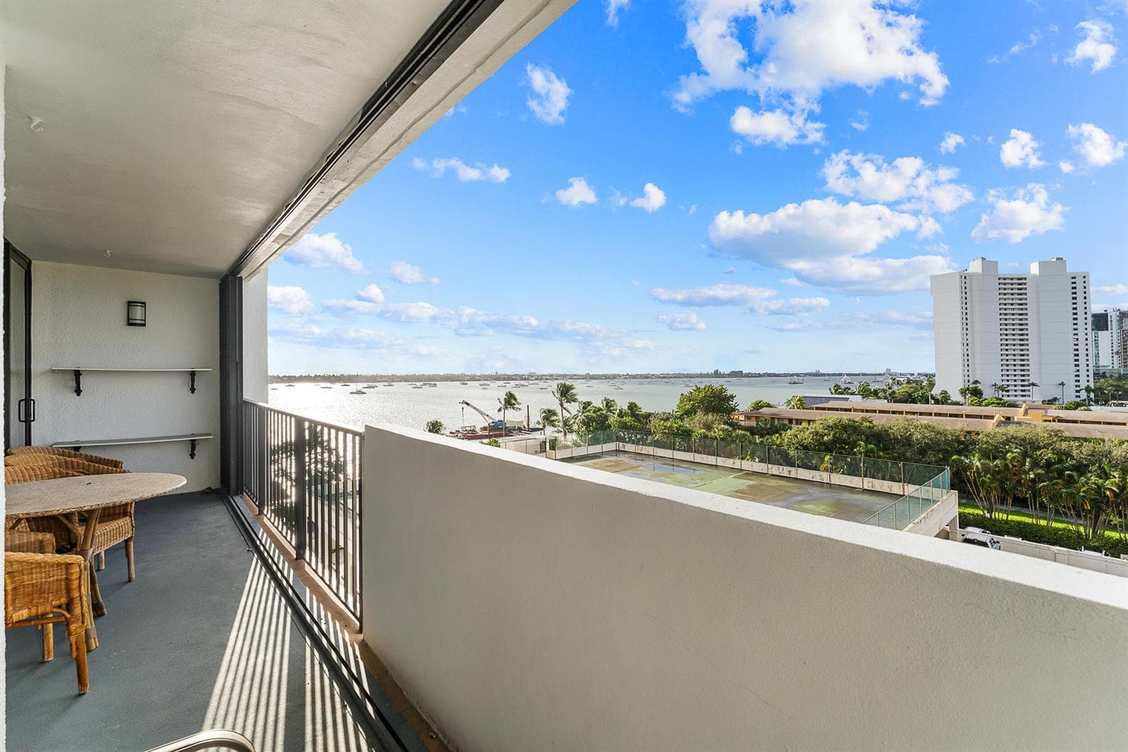 5600 N Flagler Drive 605 photo 1