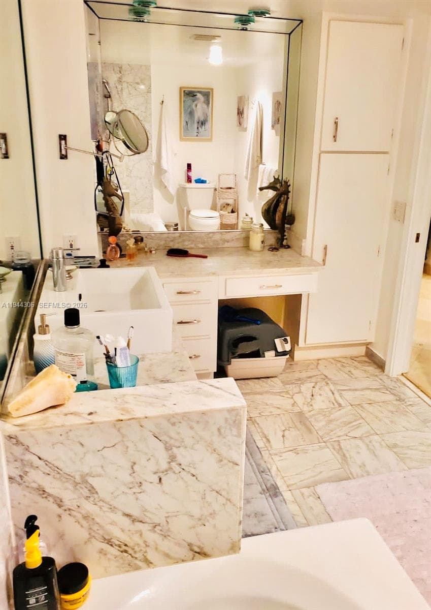 1905 N Ocean Blvd 8E photo 3
