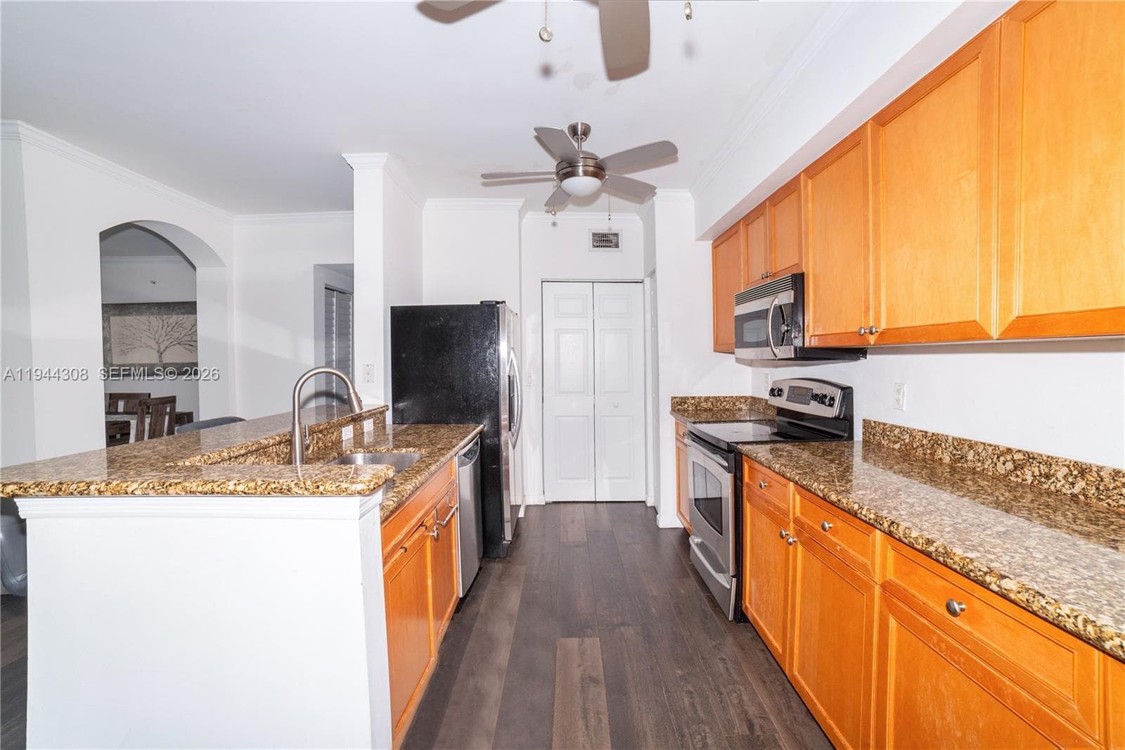 17150 Bay Rd 2914 photo 11
