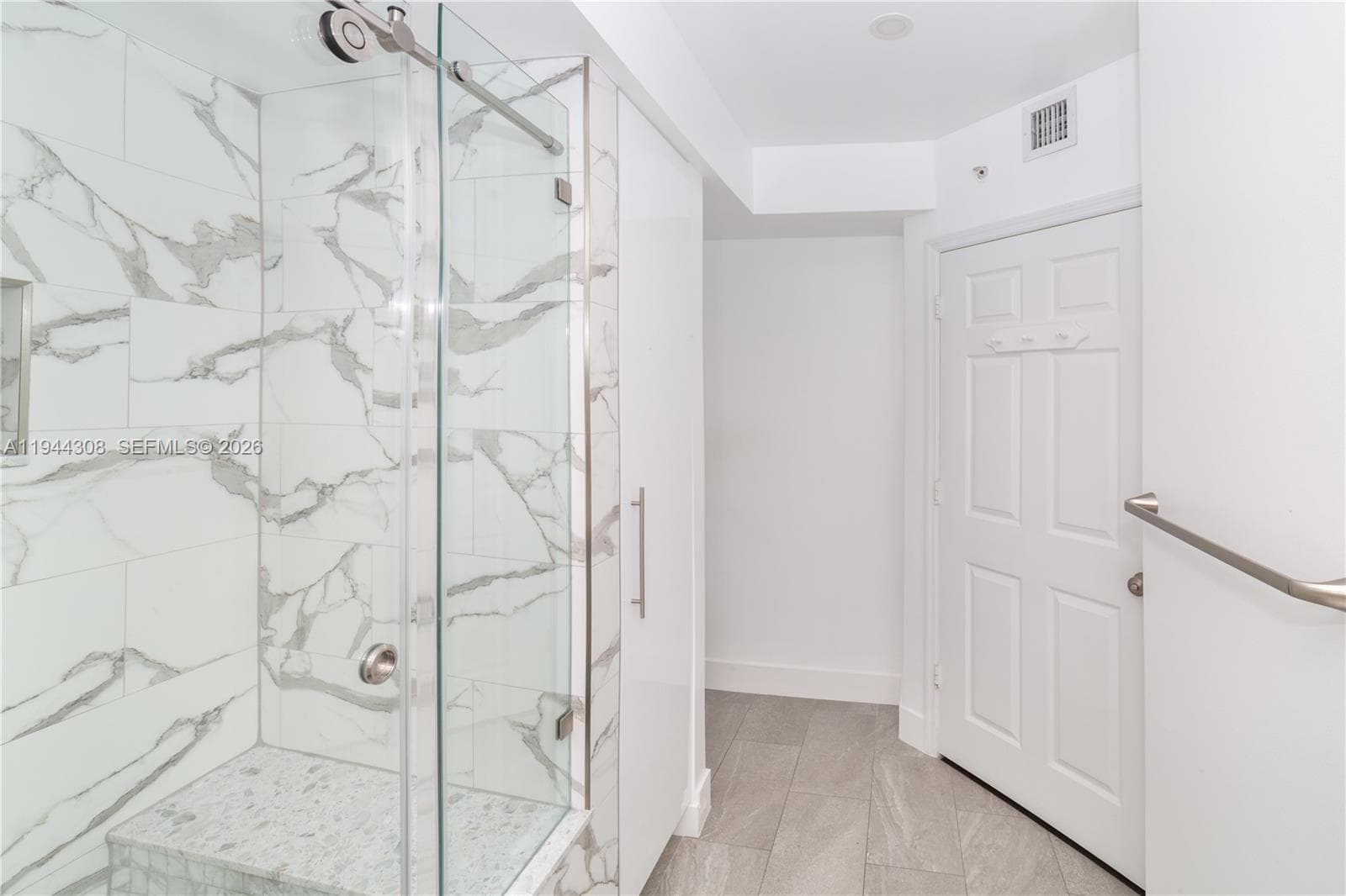 17150 Bay Rd 2914 photo 25